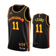 Maillot Atlanta Hawks Trae Young #11 Statement 2022-23 Noir